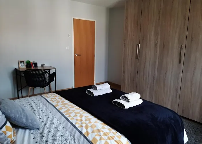 Double Dans Maison Chaleureuse Et Familiale *